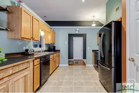 Kitchen - 186 Silverton Rd, Pooler, GA 31322 photo 2 of 3