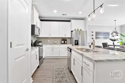 Kitchen - 239 Sonoma Dr, Pooler, GA 31322 photo 3 of 4