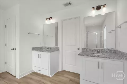 Bath - 39 Richmond Pass Cir, Midway, GA 31320 photo 3 of 4