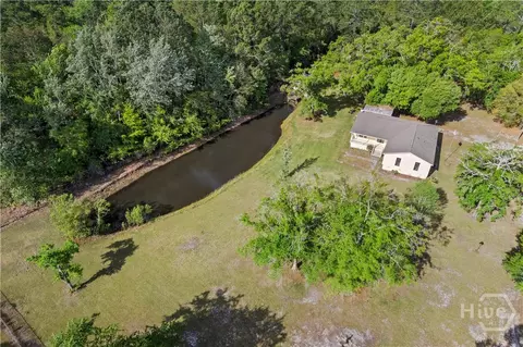 1428 Dairy Rd, Hinesville, GA 31313