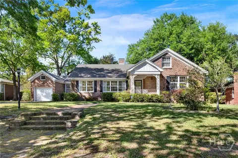 20 E 61st St, Savannah, GA 31405
