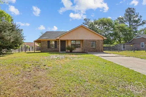 618 Scott St, Hinesville, GA 31313