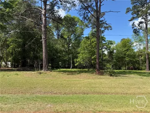 210 Wallace Cir, Bloomingdale, GA 31302