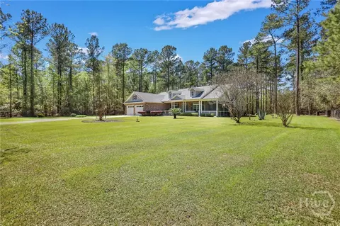 365 Barrington Ferry Rd, Riceboro, GA 31323