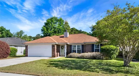 16 Chapel Dr, Savannah, GA 31406