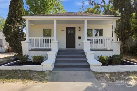 1009 W 52nd St, Savannah, GA 31405