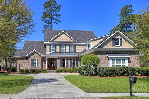 19 Grand Lake Cir, Savannah, GA 31405
