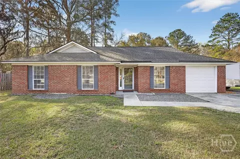 109 Rice Gate Dr, Richmond Hill, GA 31324