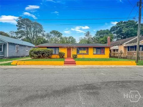 114 W 61st St, Savannah, GA 31401