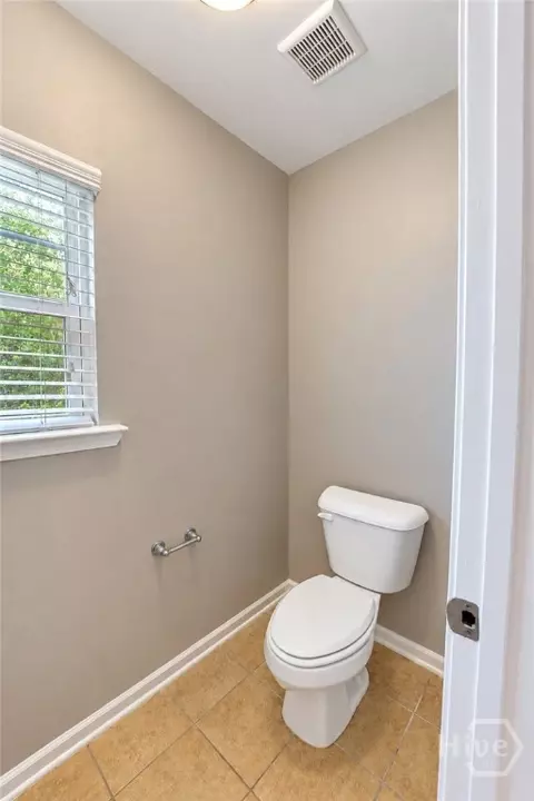 Bath - 65 Melody Dr, Pooler, GA 31322 photo 6 of 10