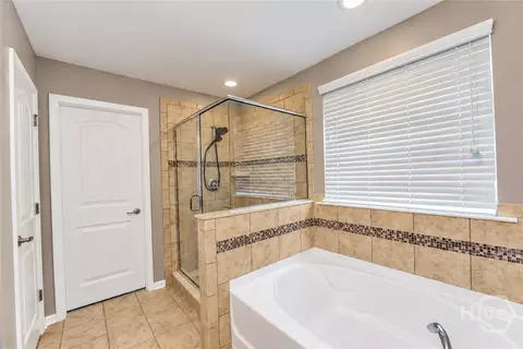 Bath - 65 Melody Dr, Pooler, GA 31322 photo 4 of 10