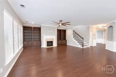 Living - 65 Melody Dr, Pooler, GA 31322 photo 4 of 11