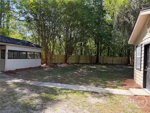 Exterior - 215 Pinecrest Pl, Pooler, GA 31322 photo 5 of 9