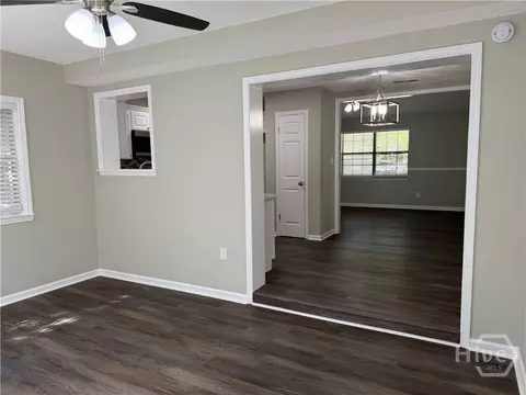 Living - 215 Pinecrest Pl, Pooler, GA 31322 photo 4 of 4