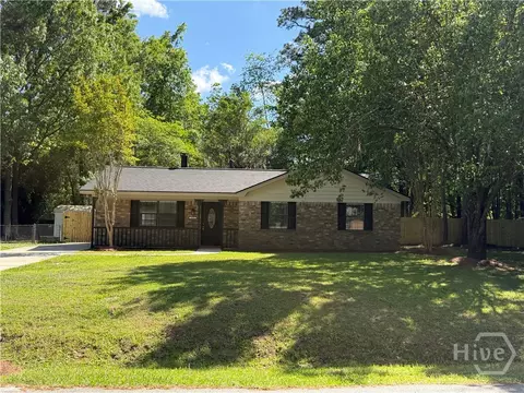 215 Pinecrest Pl, Pooler, GA 31322