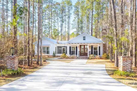 73 Bird Dog Ln, Midway, GA 31320