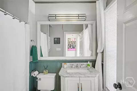Bath - 341 E Broad St, Savannah, GA 31401 photo 1 of 4