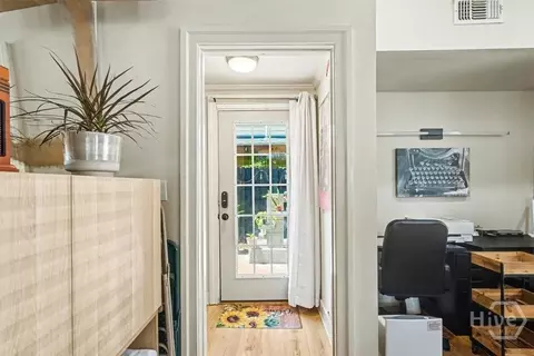 Entry Way - 341 E Broad St, Savannah, GA 31401 photo 1 of 2
