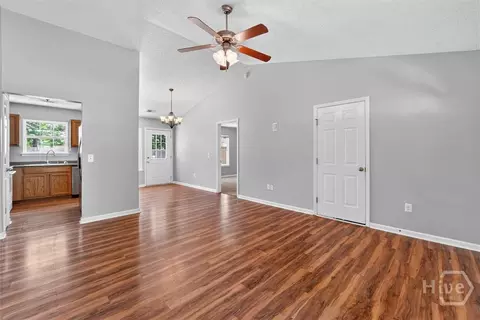 Living - 102 Sand Pine Ct, Springfield, GA 31329 photo 1 of 2