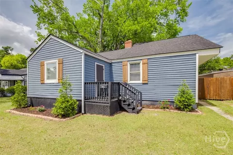 1924 Utah St, Savannah, GA 31404