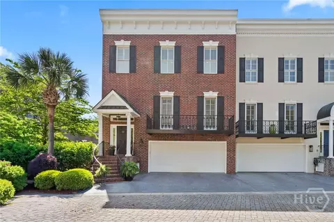 12 Paddington Cir, Savannah, GA 31410
