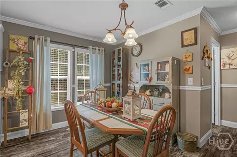 Dining - 560 Brogdon Rd, Guyton, GA 31312 photo 2 of 2