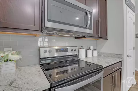 Kitchen - 211 Sonoma Dr, Pooler, GA 31322 photo 4 of 5