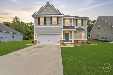 1232 Peacock Trl, Hinesville, GA 31313