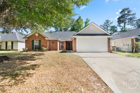420 Laurel Hill Cir, Richmond Hill, GA 31324