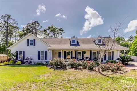 121 Remington Dr, Savannah, GA 31406