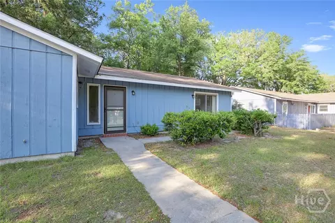 134 Cherokee Cir, Hinesville, GA 31313