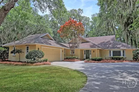 9 Magnolia Xing, Savannah, GA 31411