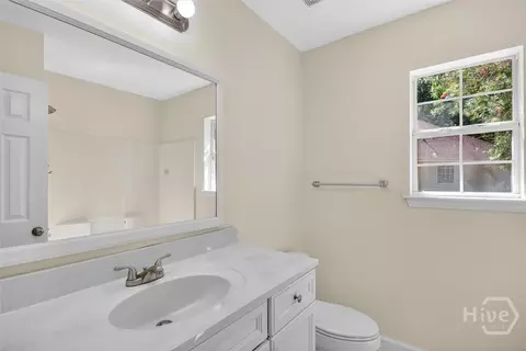 Bath - 127 Timberland Gap Rd, Pooler, GA 31322 photo 3 of 4