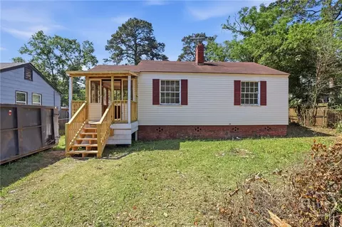 2227 Utah St, Savannah, GA 31404