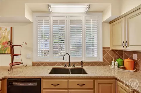 Kitchen - 3207 Center St, Thunderbolt, GA 31404 photo 1 of 4