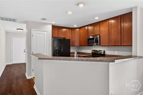 Entry Way - 68 Westbourne Way, Savannah, GA 31407 photo 2 of 3