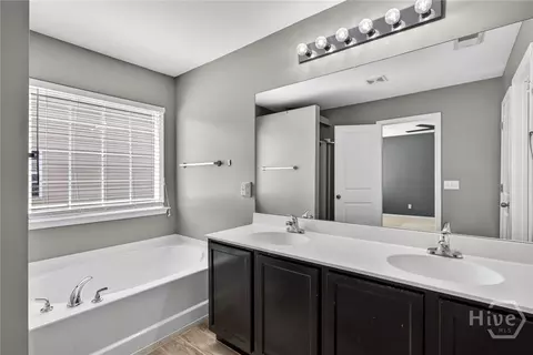 Bath - 68 Westbourne Way, Savannah, GA 31407 photo 1 of 3