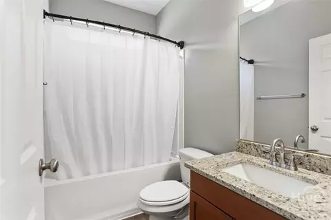 Bath - 192 Willow Point Cir, Savannah, GA 31407 photo 3 of 3