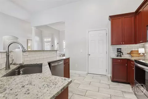 Kitchen - 192 Willow Point Cir, Savannah, GA 31407 photo 1 of 3