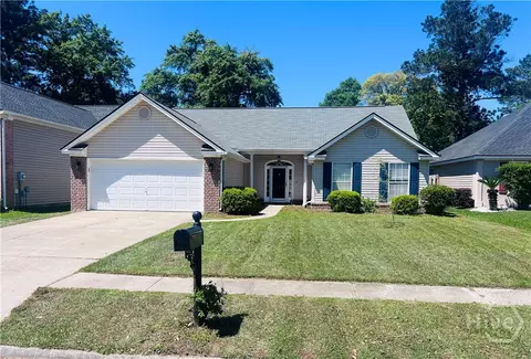 137 Blue Lake St, Richmond Hill, GA 31324