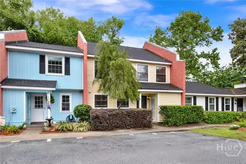3 Navigator Ln, Savannah, GA 31410