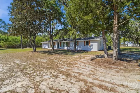 2448 Ware St, Blackshear, GA 31516