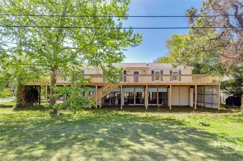 1002 Bay St, Tybee Island, GA 31328