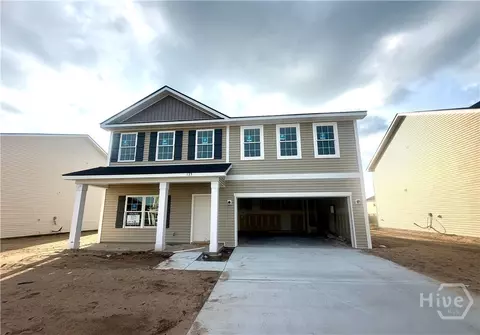 135 Pitchline Dr, Hinesville, GA 31313