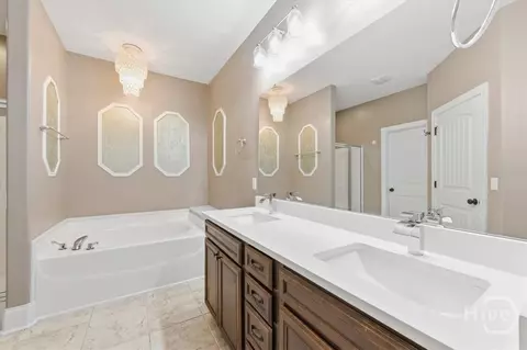 Bath - 132 Greystone Dr, Guyton, GA 31312 photo 2 of 8