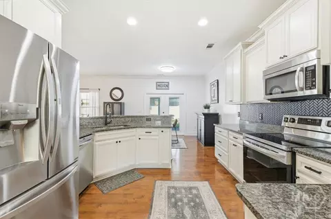 Kitchen - 132 Greystone Dr, Guyton, GA 31312 photo 1 of 5