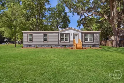 161 Cc Jones St, Midway, GA 31320