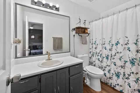 Bath - 212 Longleaf Cir, Pooler, GA 31322 photo 1 of 2