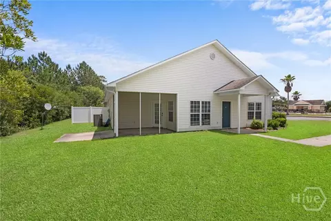 401 Barry Mccaffrey Blvd #B1, Hinesville, GA 31313