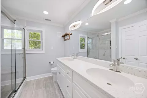 Bath - 95 Circle Dr, Midway, GA 31320 photo 1 of 3